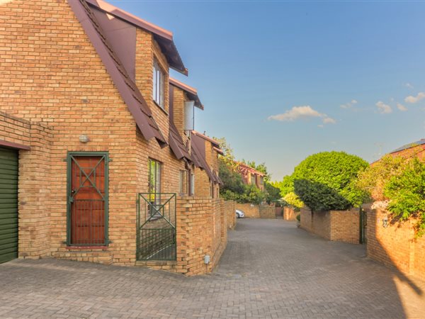 3 Bedroom Townhouse