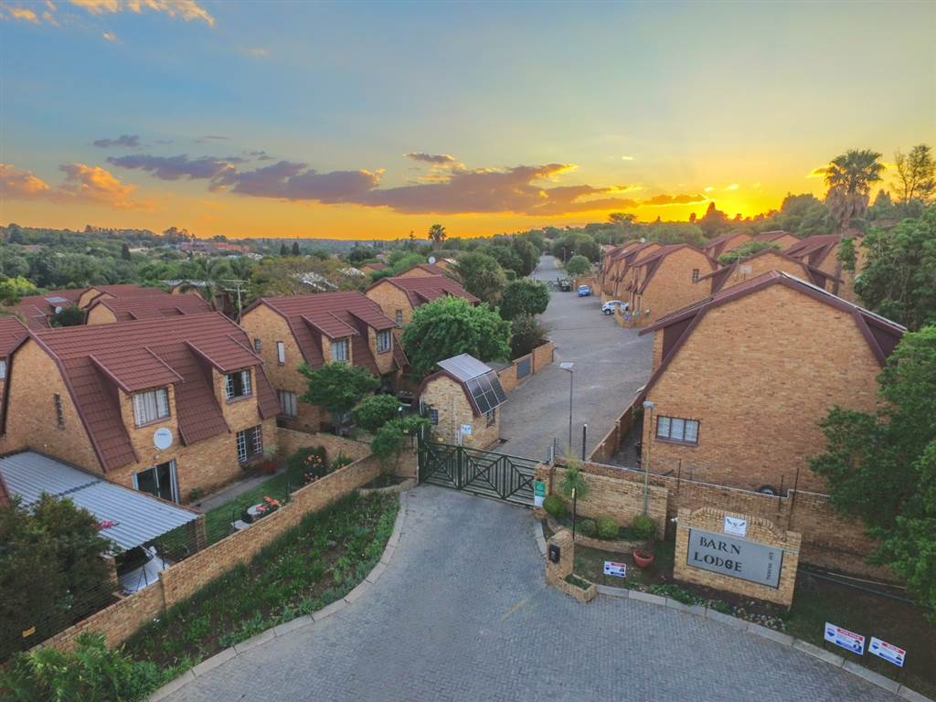 3 Bedroom Townhouse