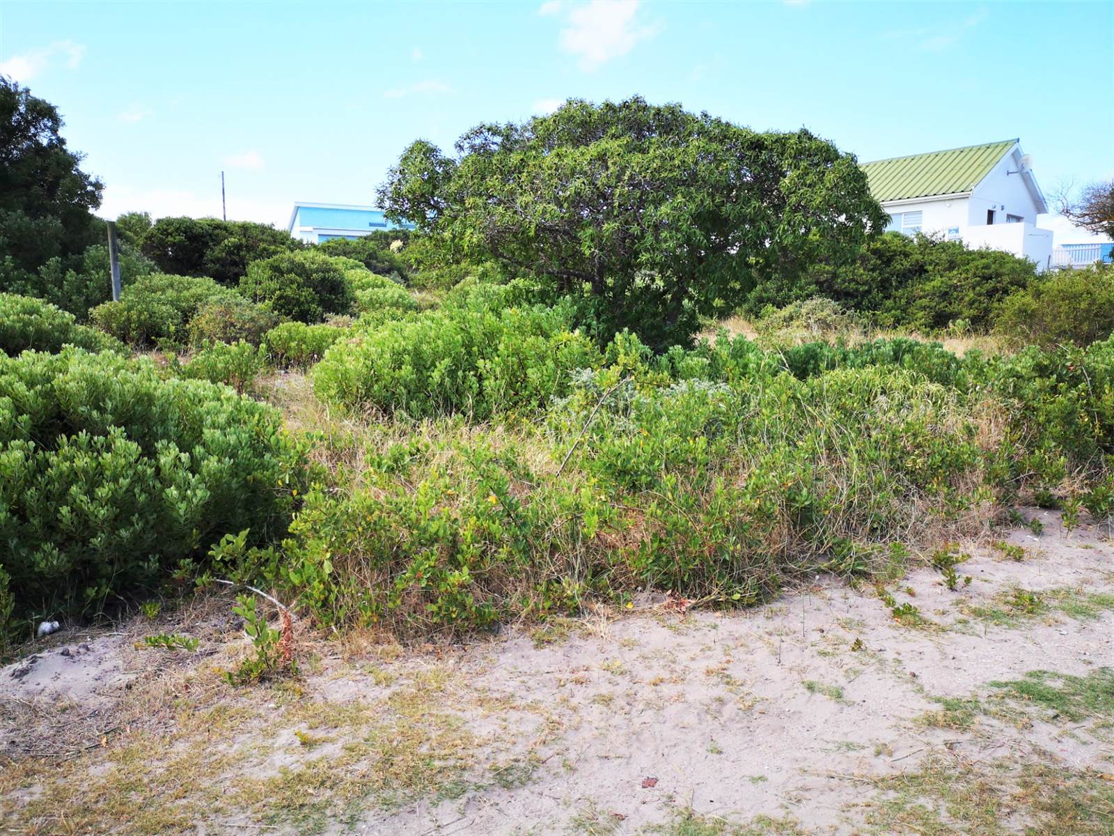 863 m² Land available in Pearly Beach photo number 1