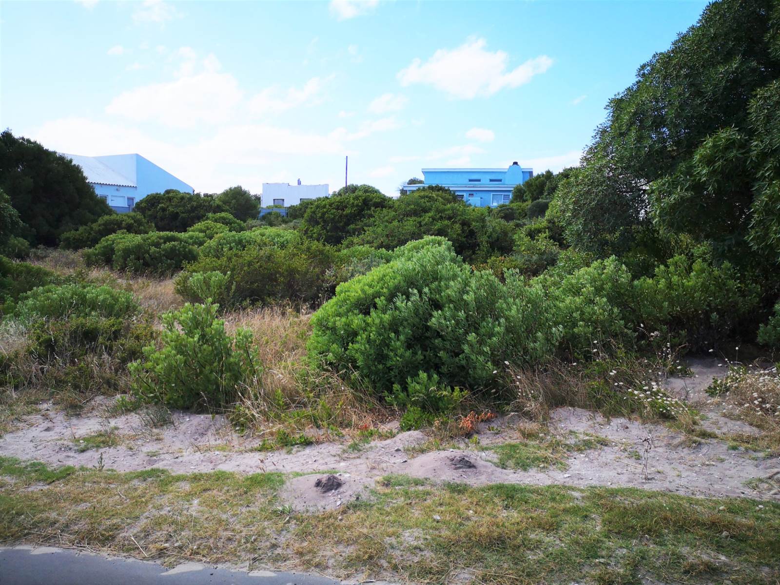 863 m² Land available in Pearly Beach photo number 2