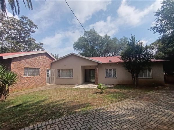 3 Bedroom House 3 Bedroom House