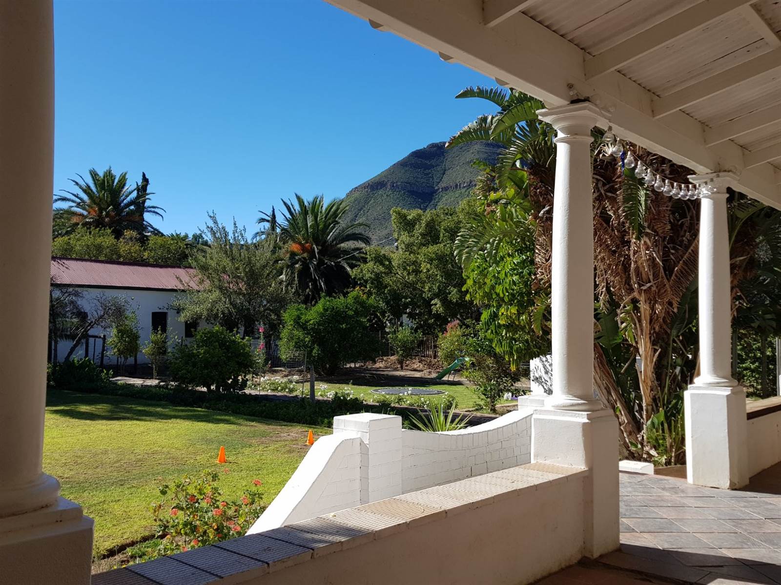 6 Bed House in Graaff Reinet photo number 9