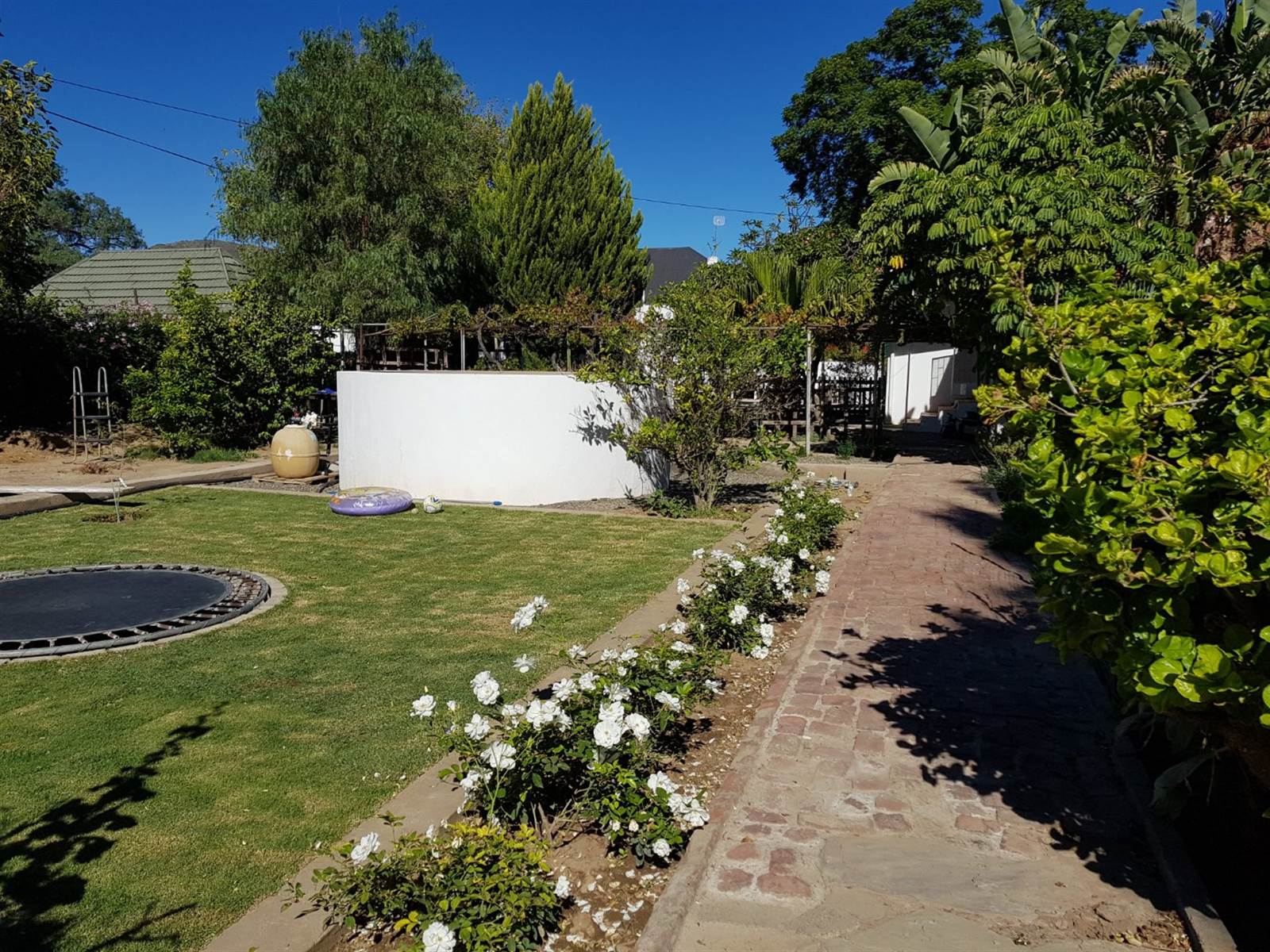 6 Bed House in Graaff Reinet photo number 12