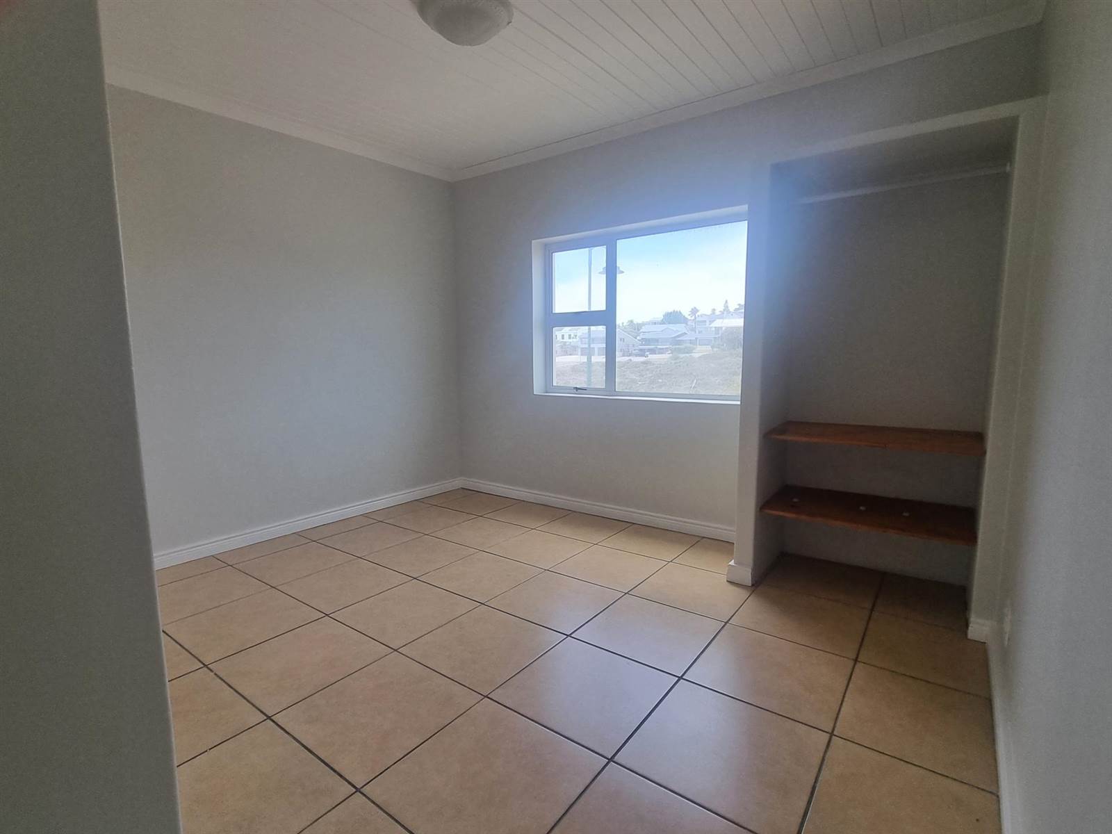 5 Bed House in Middedorp photo number 26