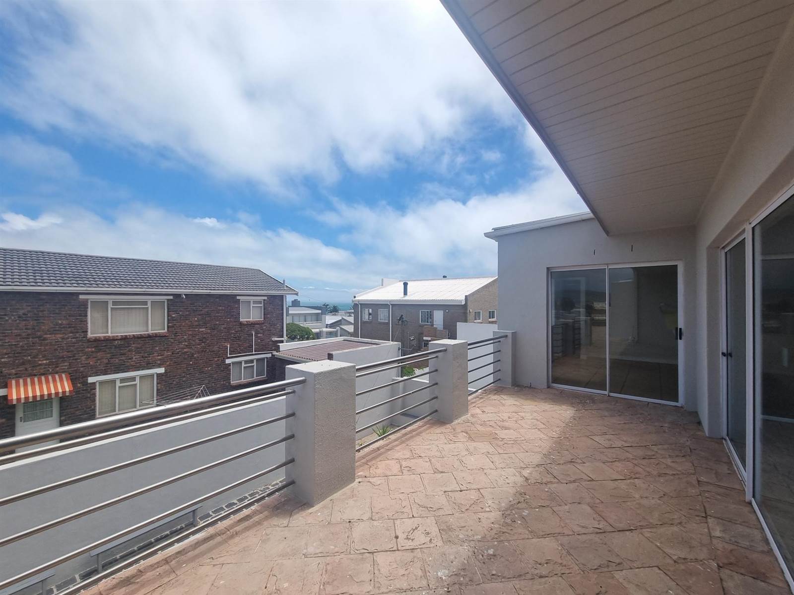 5 Bed House in Middedorp photo number 27