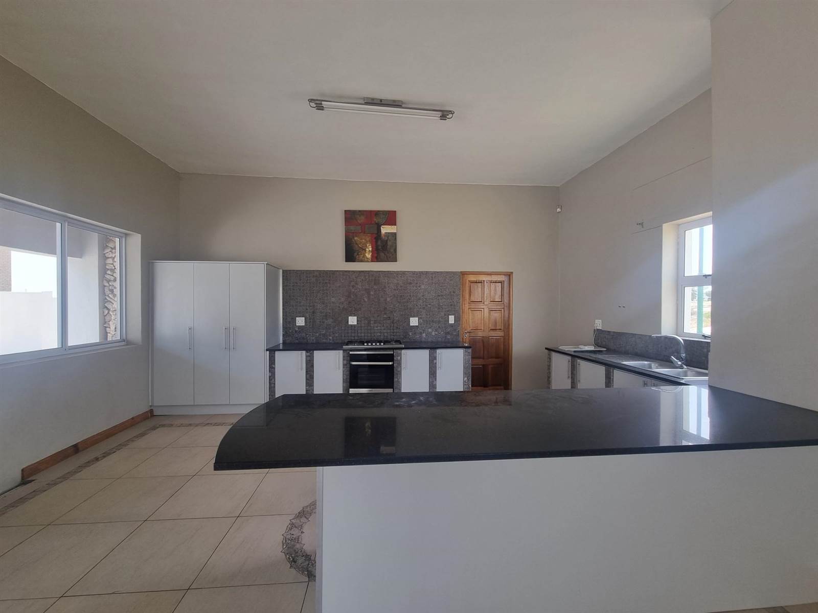 5 Bed House in Middedorp photo number 9