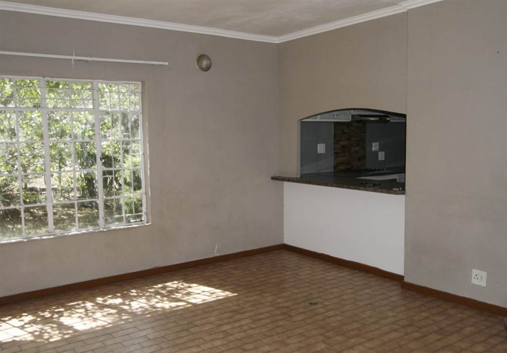 3 Bed House in Ermelo photo number 6