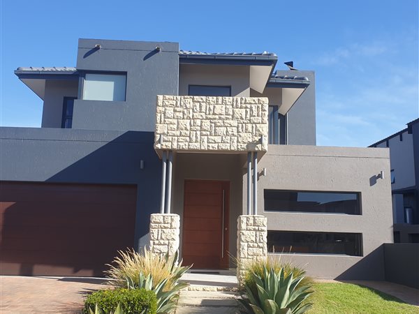 5 Bedroom House 5 Bedroom House