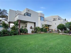 4 Bed House in Dowerglen and Ext