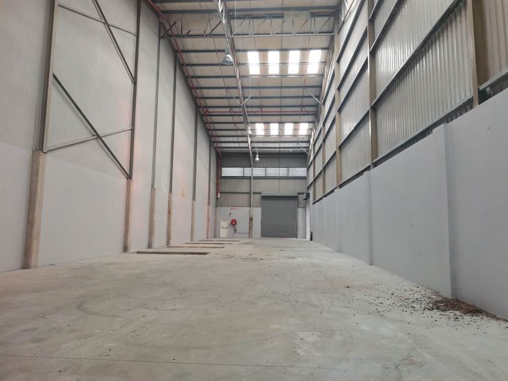 1713  m² Industrial space in La Mercy photo number 12