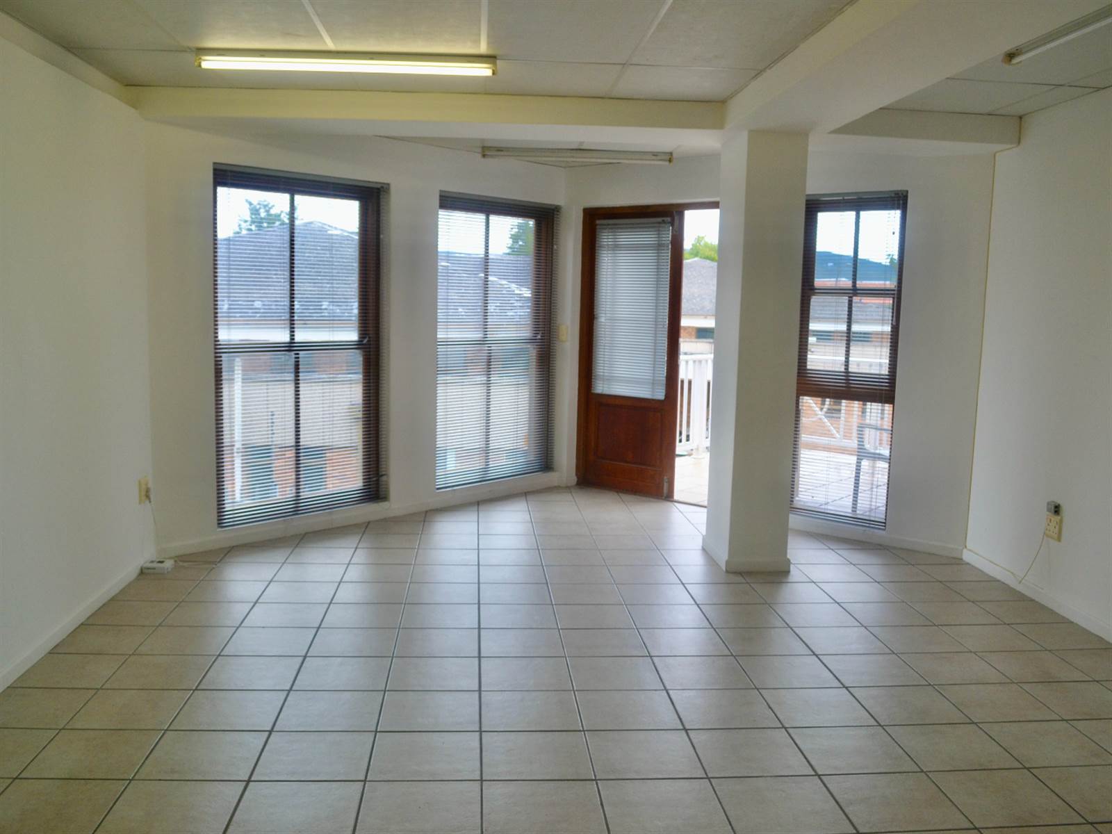 Commercial space in Knysna Central photo number 5