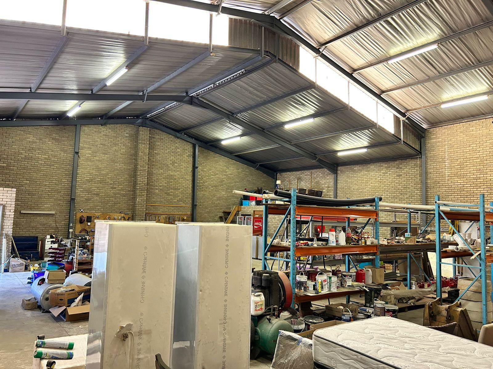 330  m² Industrial space in Kew photo number 6