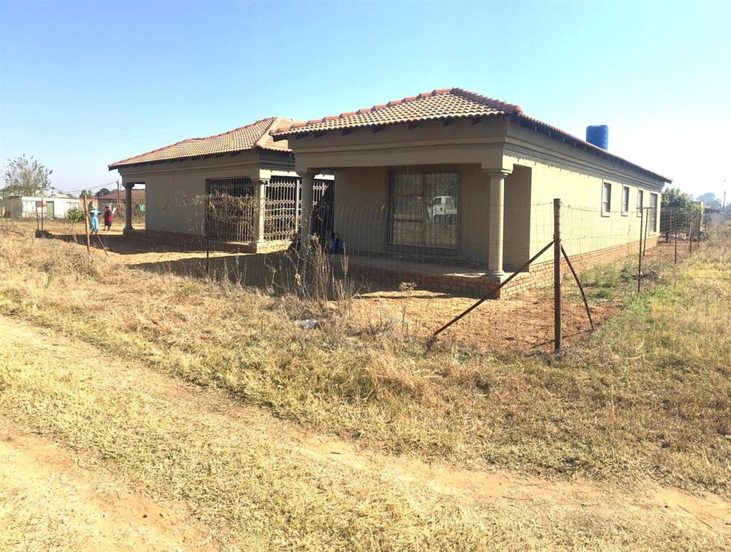 4 Bed House in Siyabuswa - B photo number 4