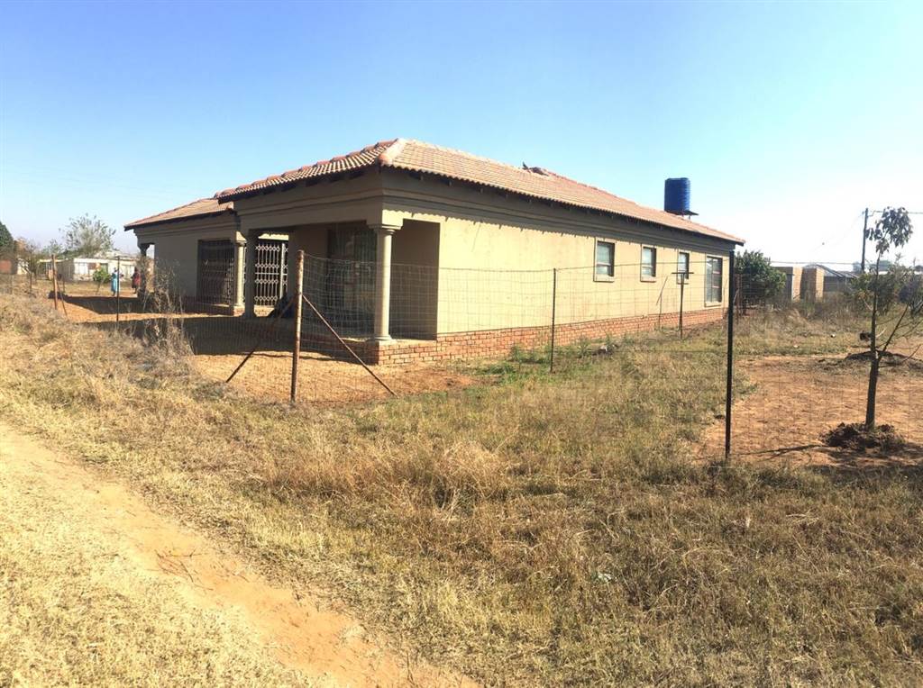 4 Bed House in Siyabuswa - B photo number 6