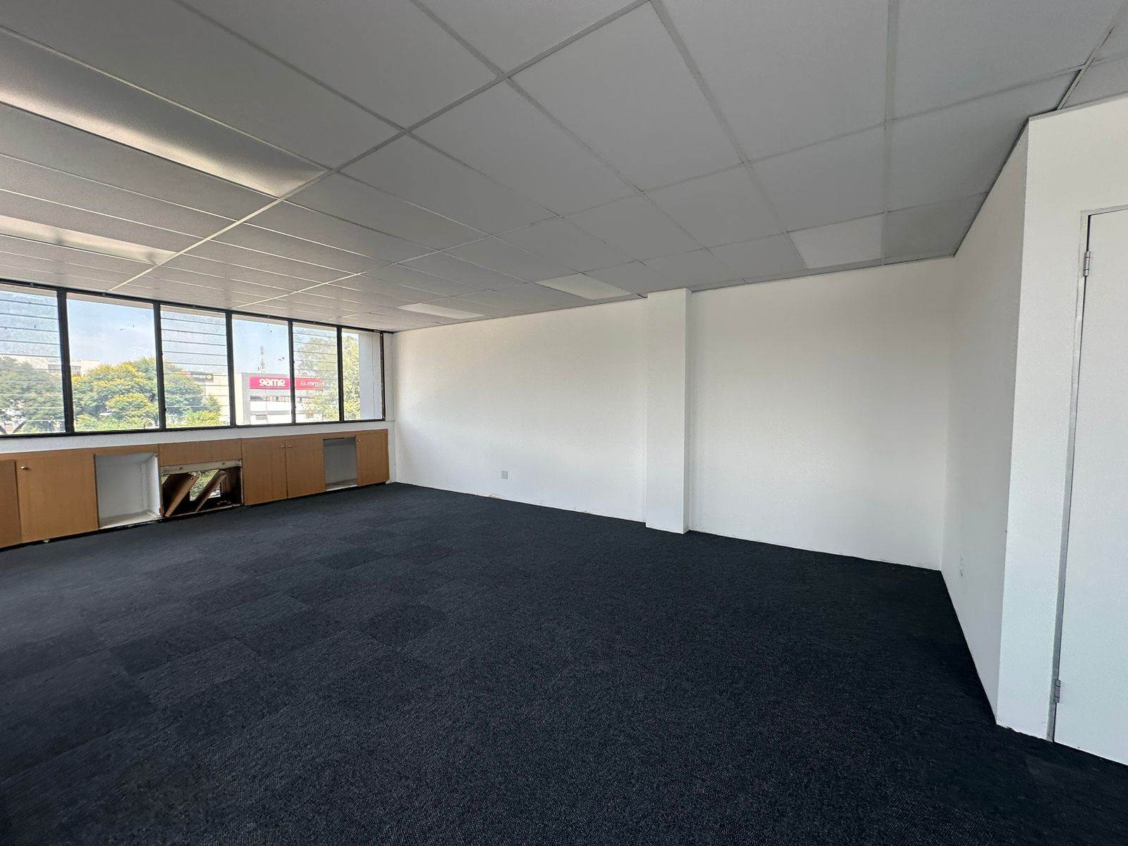 57  m² Commercial space in New Redruth photo number 4