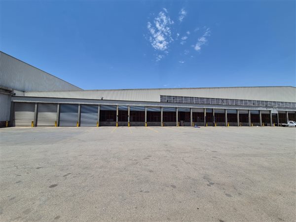 32 965  m² Industrial space