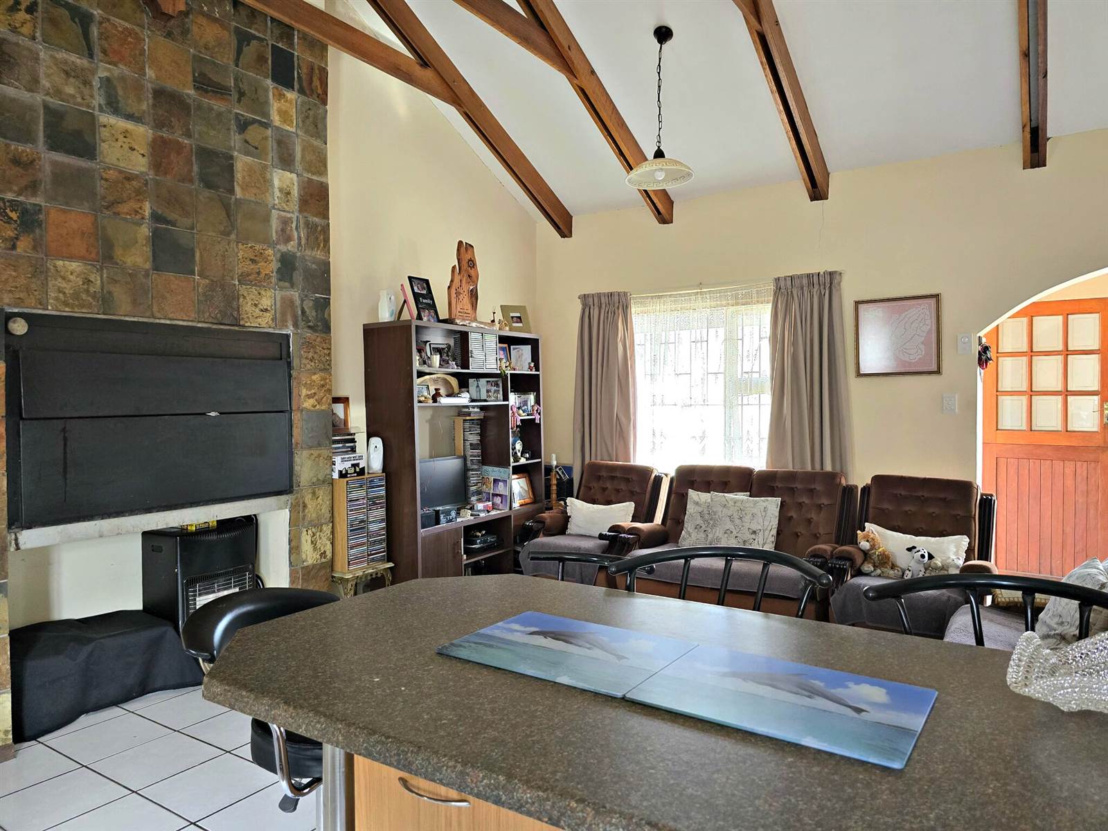 2 Bed Townhouse in Swellendam photo number 6