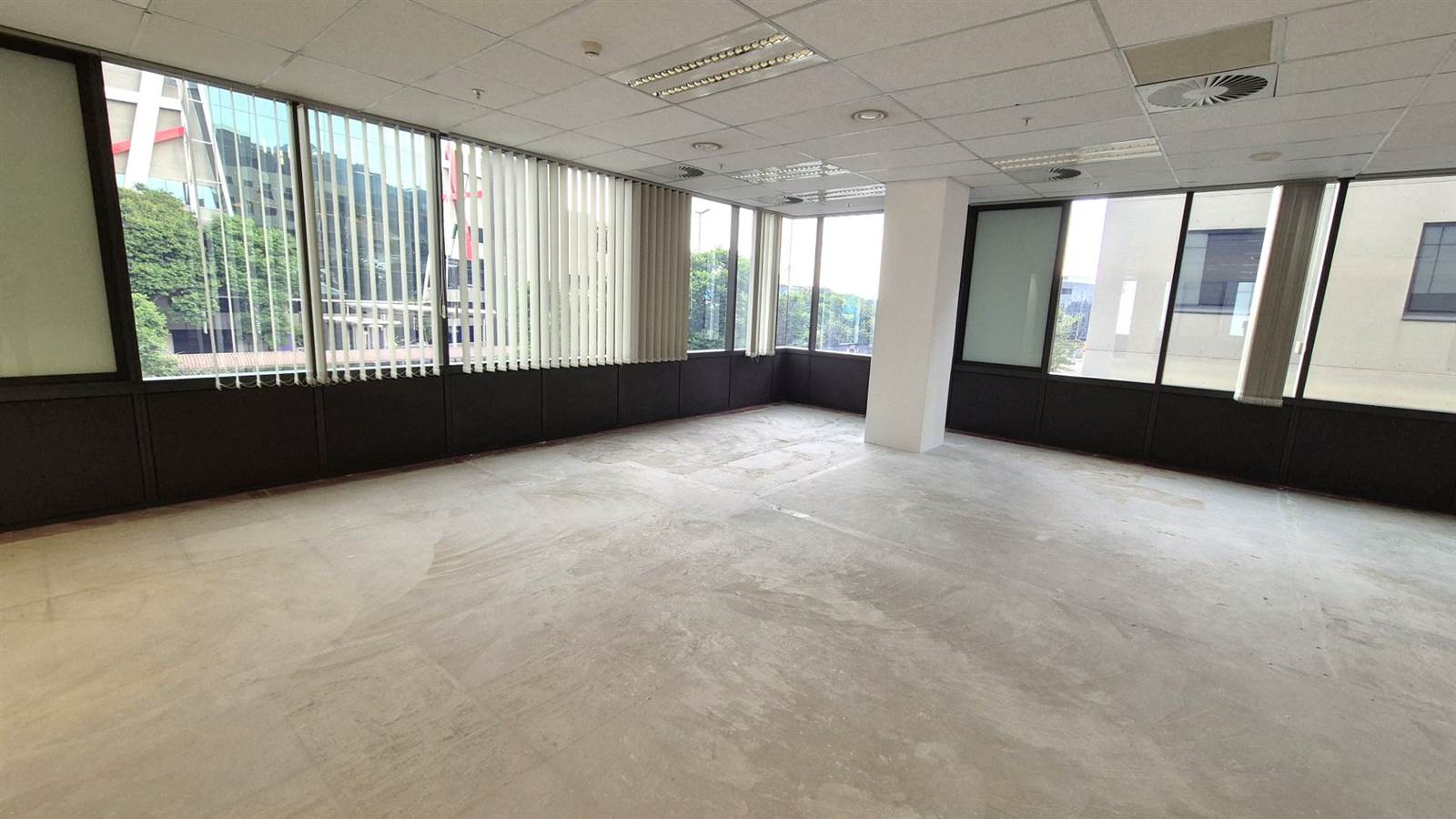 227  m² Office Space in Menlyn photo number 10