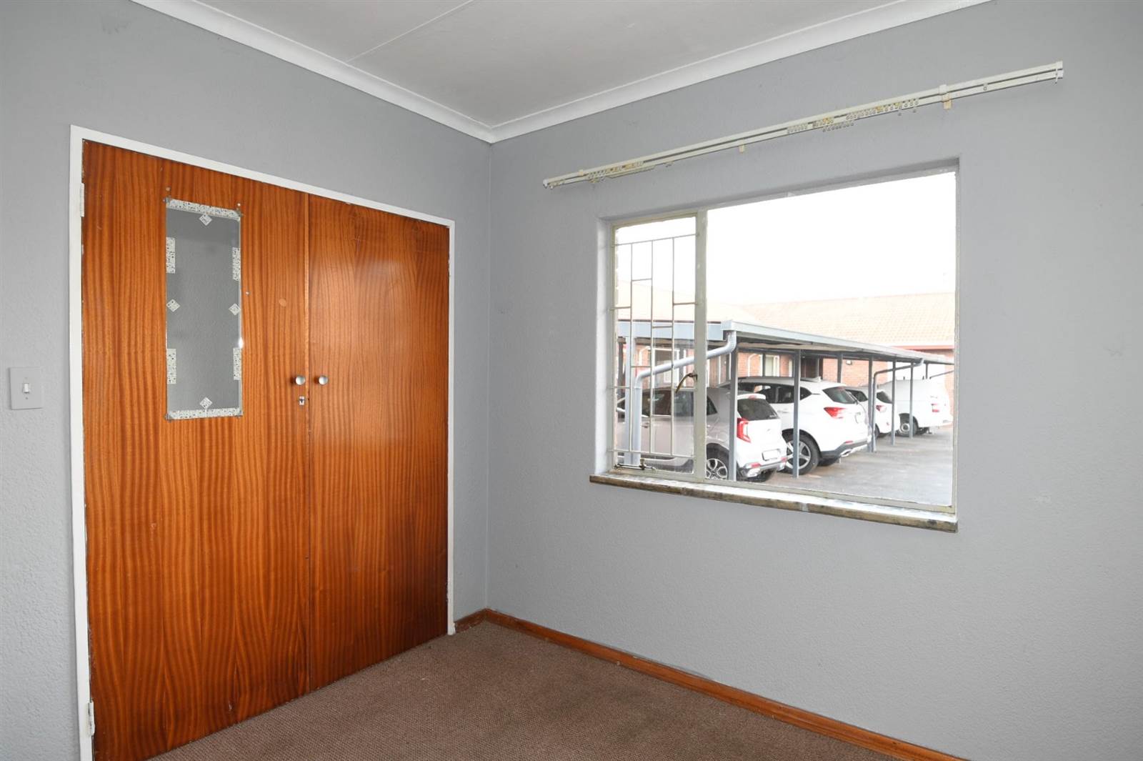 2 Bed Townhouse in Casseldale photo number 12