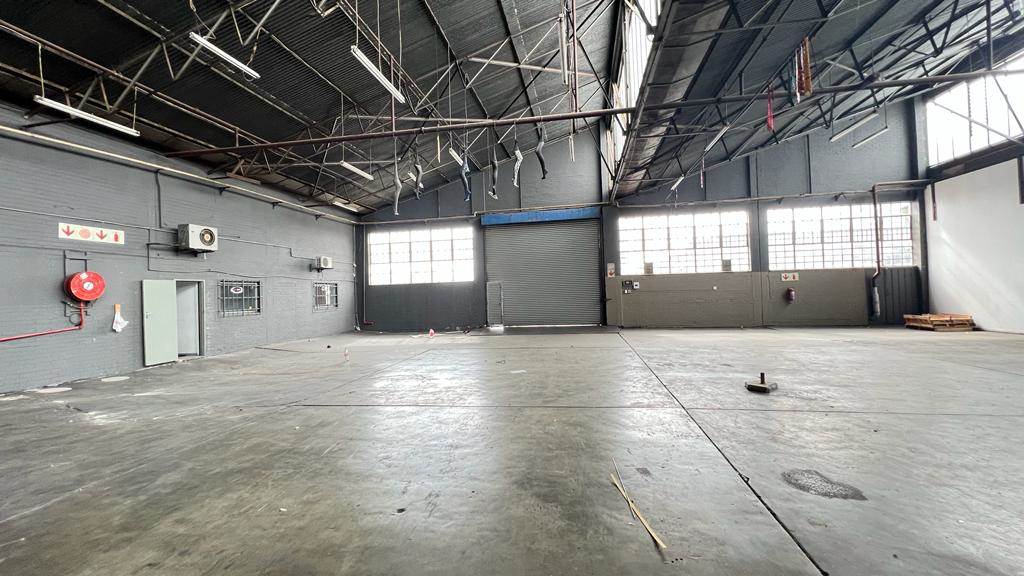 1404  m² Industrial space in Park Central photo number 5