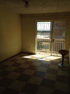 1 Bed Apartment in Silverton photo number 3