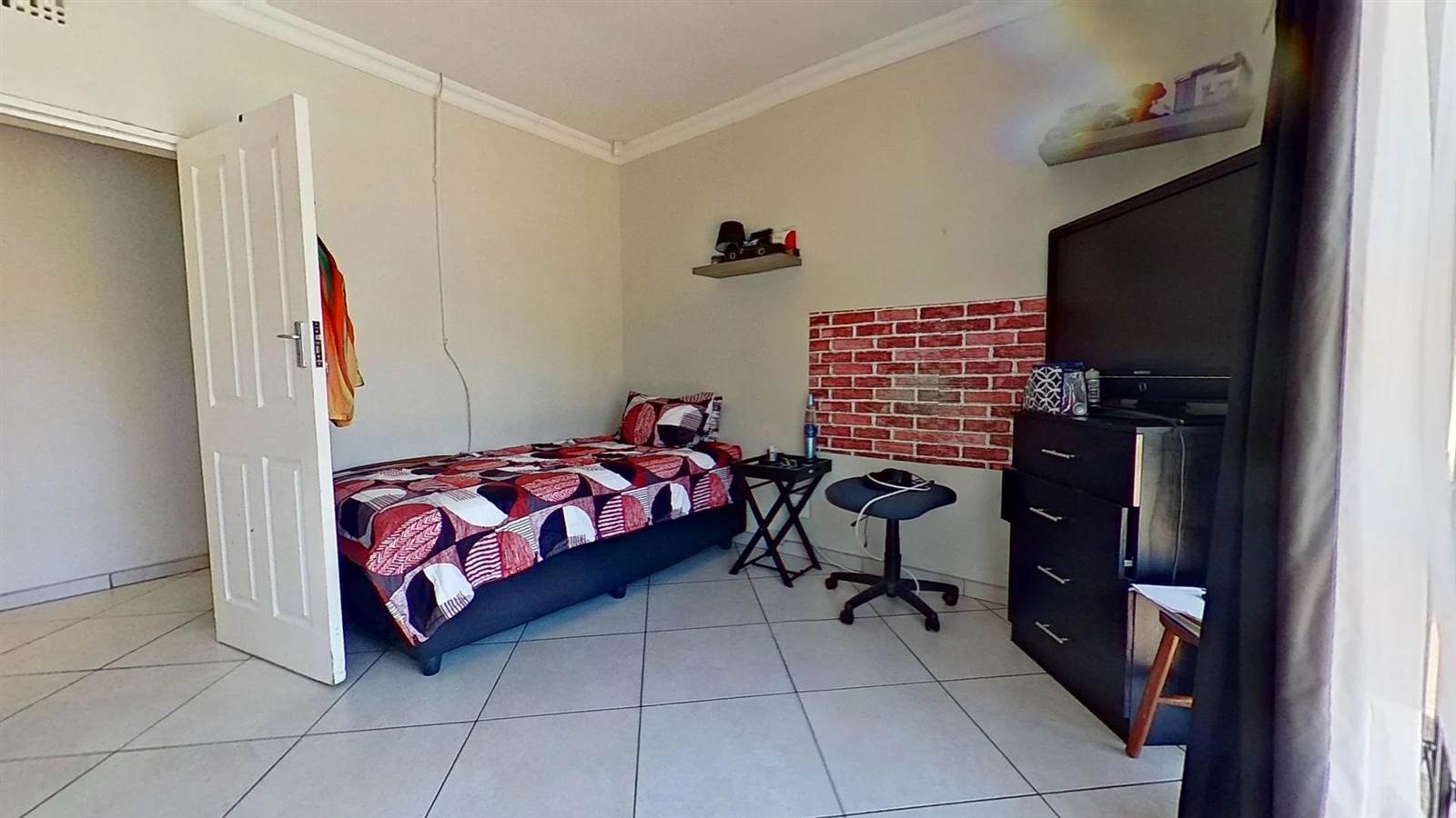 4 Bed House in Stilfontein photo number 15