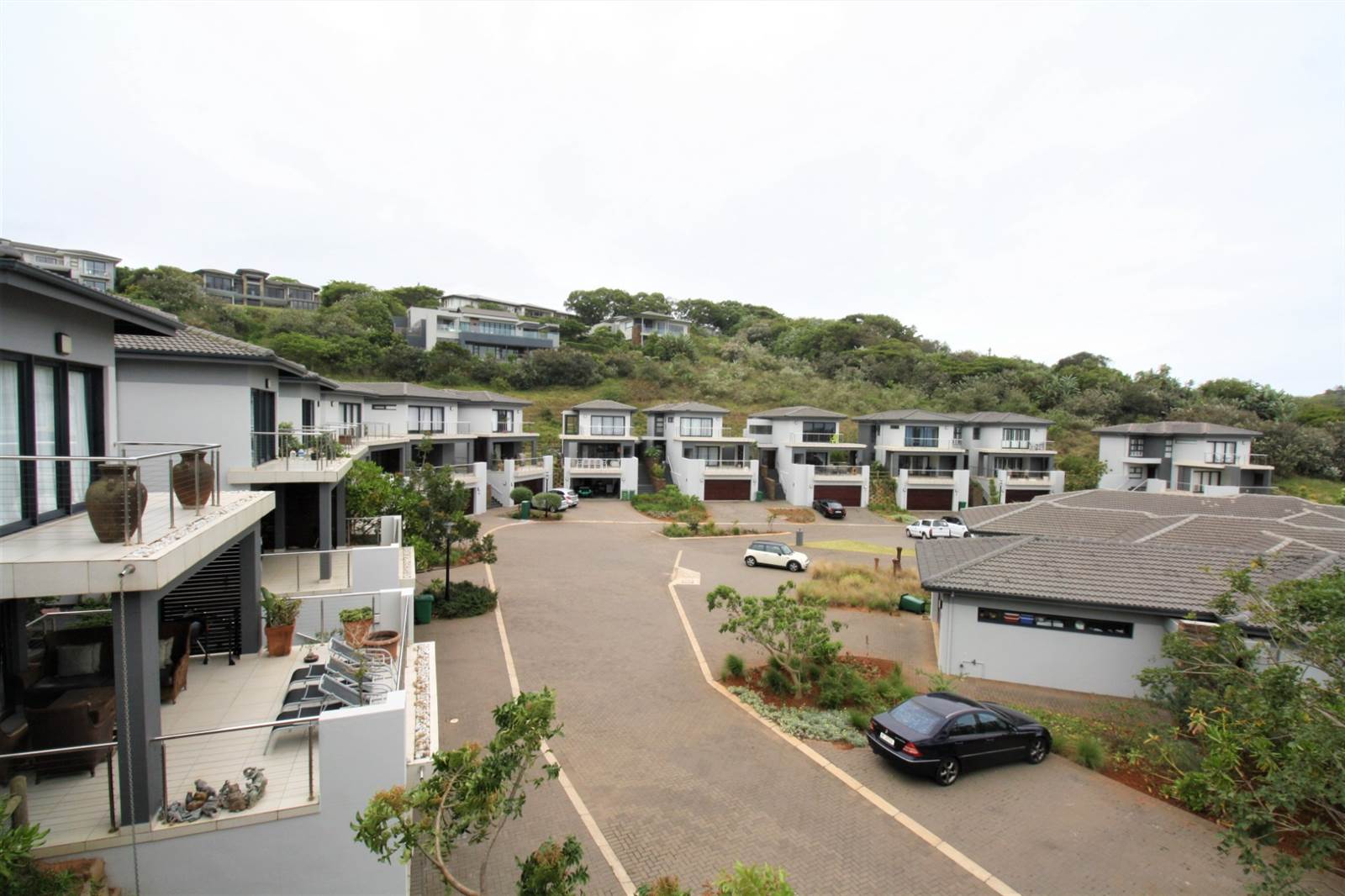 3 Bed Townhouse in Brettenwood Coastal Estate photo number 16