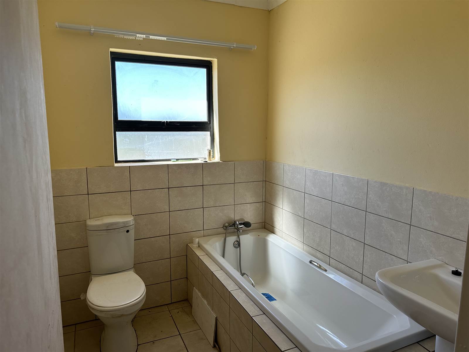 3 Bed House in Fort Beaufort photo number 16