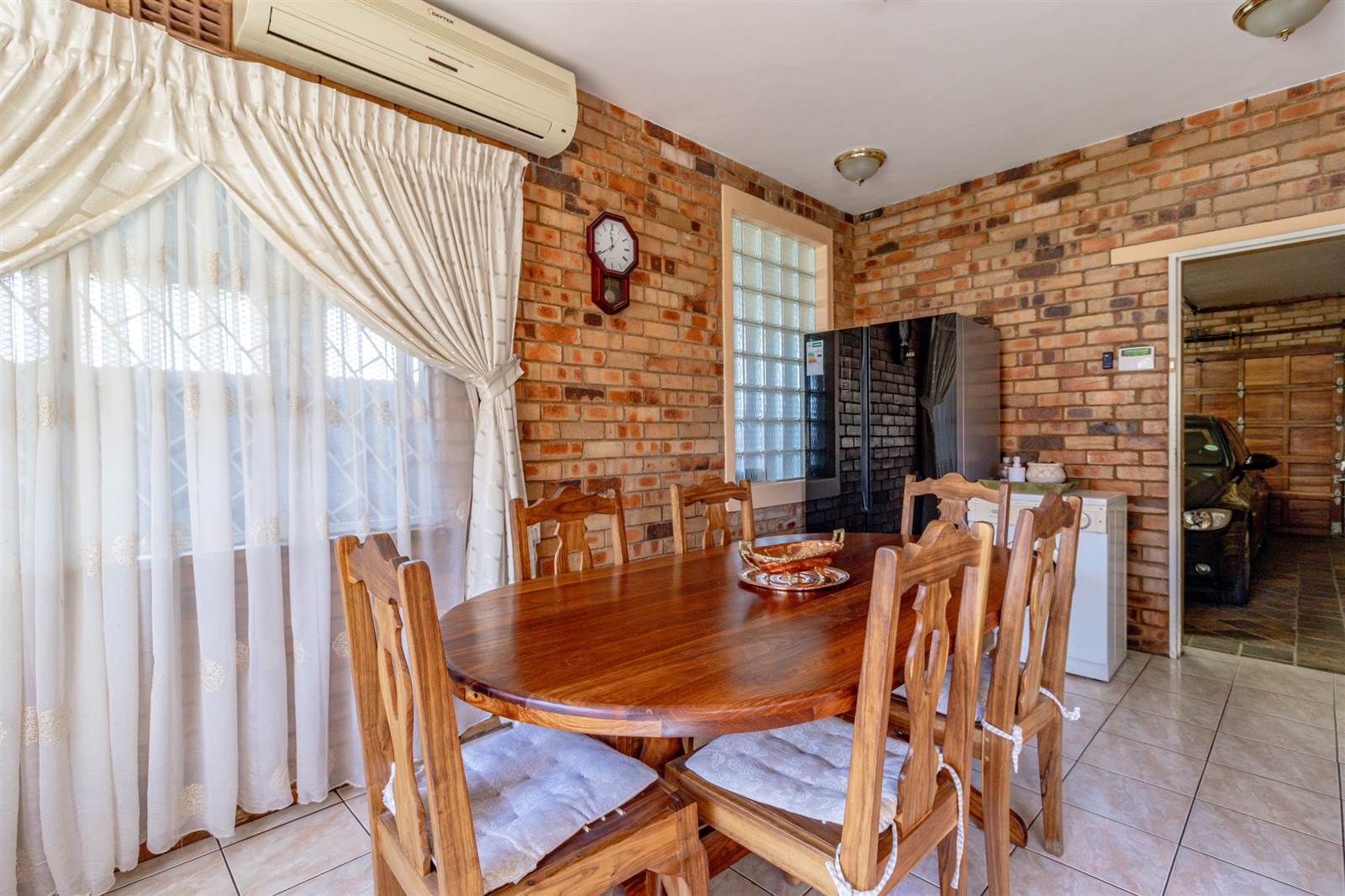 5 Bed House in Lenasia South photo number 13