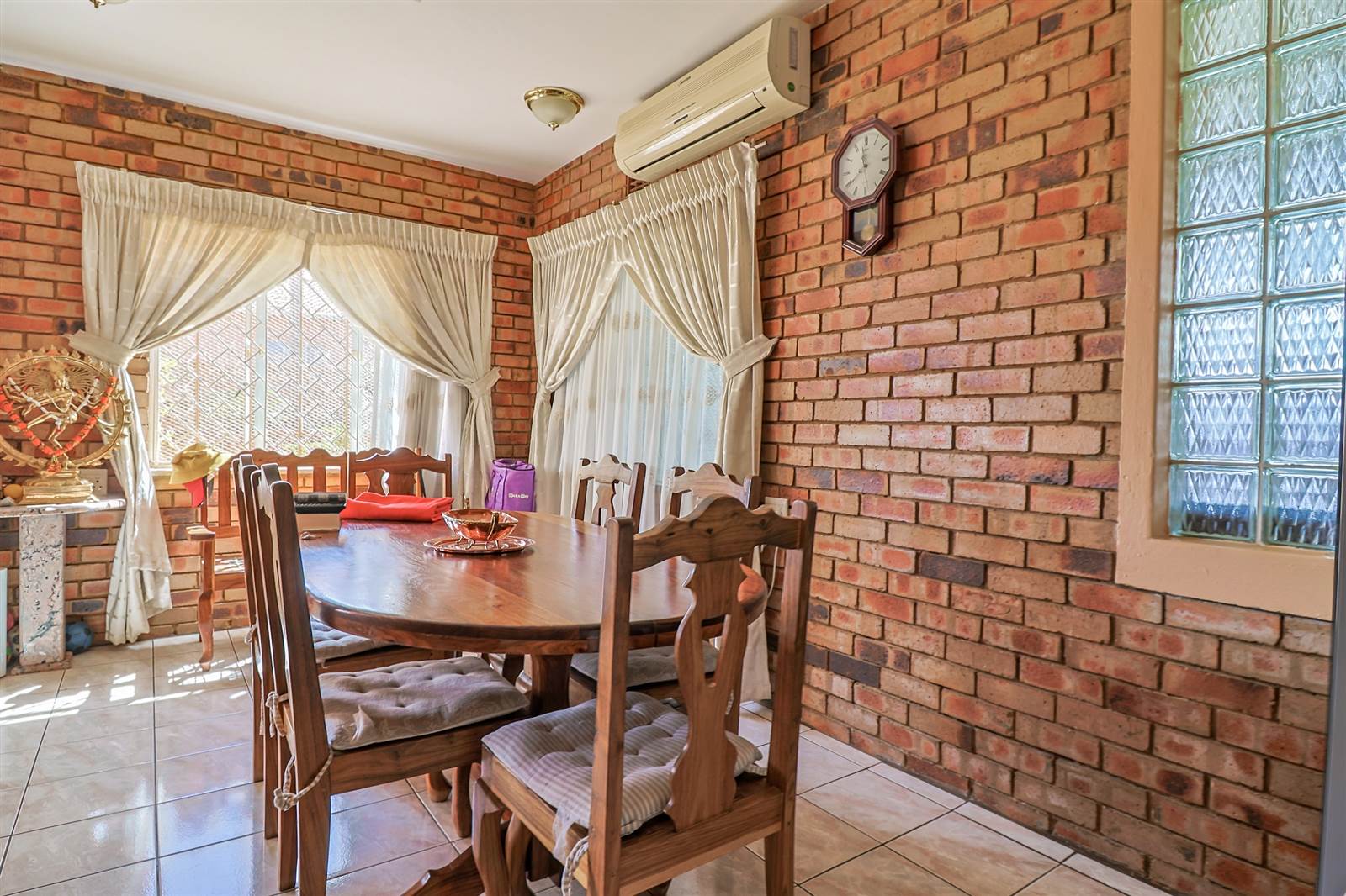 5 Bed House in Lenasia South photo number 12