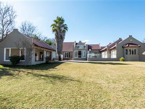 5 Bed House in Lochvaal
