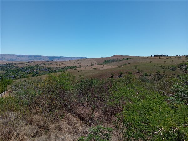 3051 m² Land available in Signal Hill
