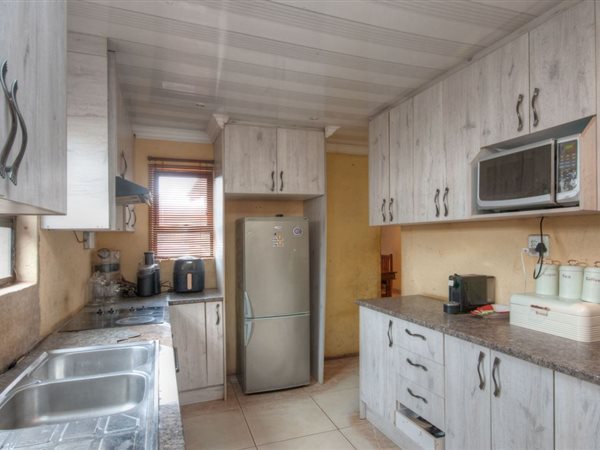 3 Bed House in Bram Fisherville