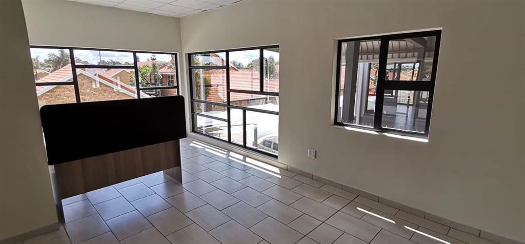 177  m² Commercial space in Kempton Park Central photo number 6