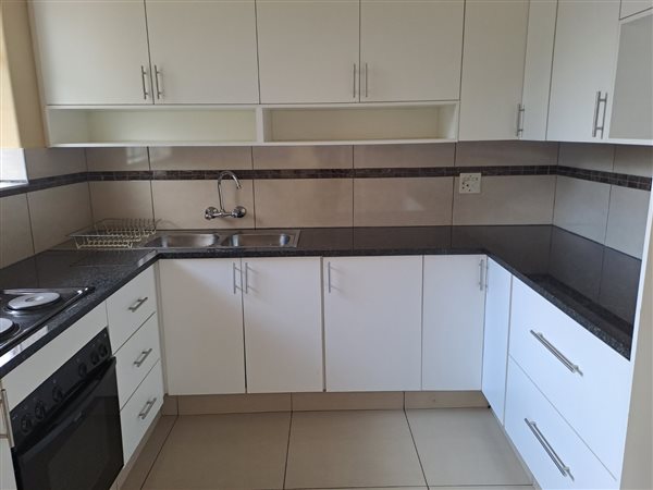 3 Bed Apartment in Horizon View