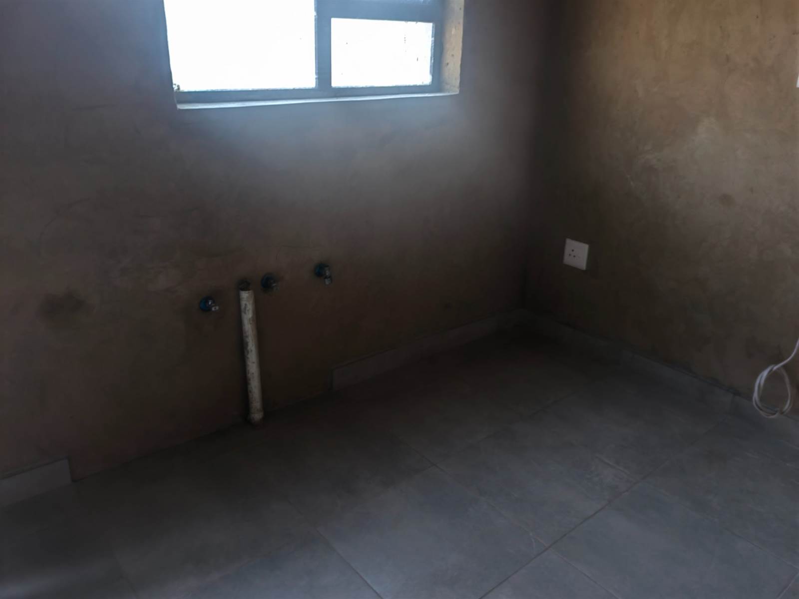8 Bed House in Kempton Park Ext 2 photo number 4