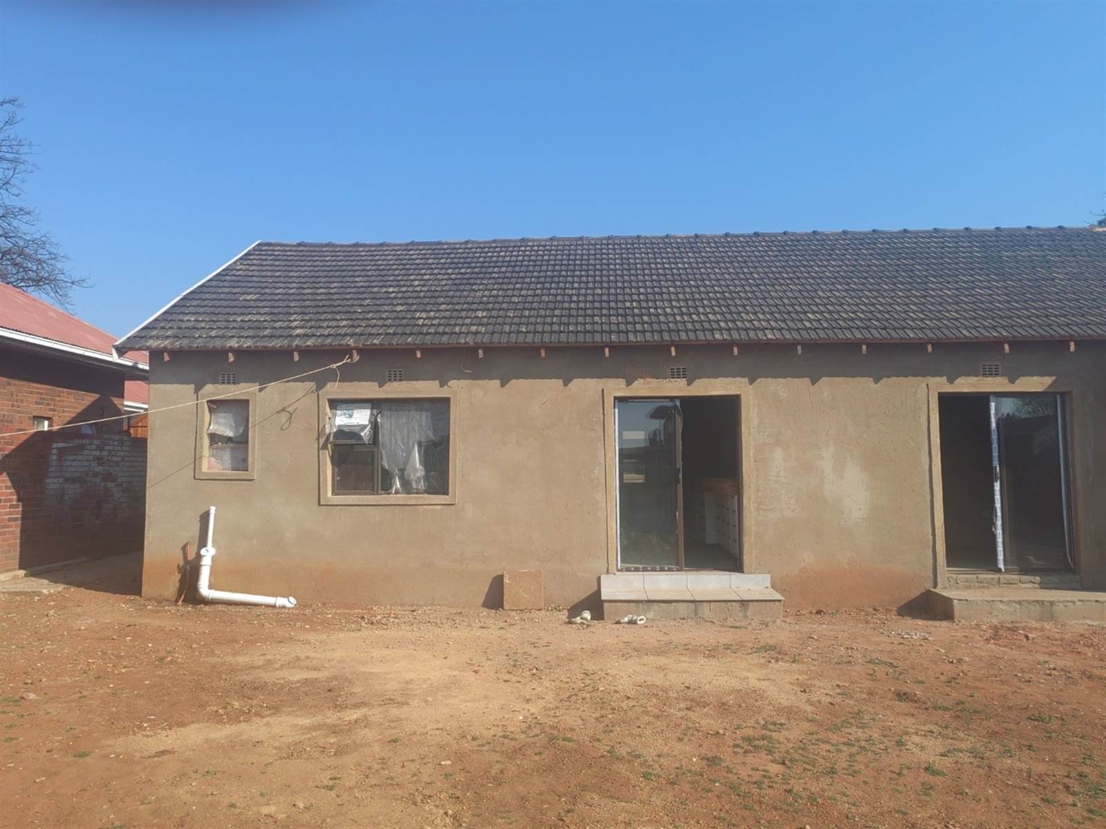 8 Bed House in Kempton Park Ext 2 photo number 13
