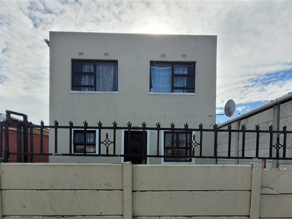 4 Bed House in Phoenix