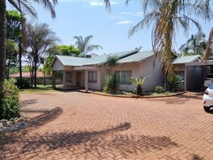 4 Bed House in Lyttelton Manor