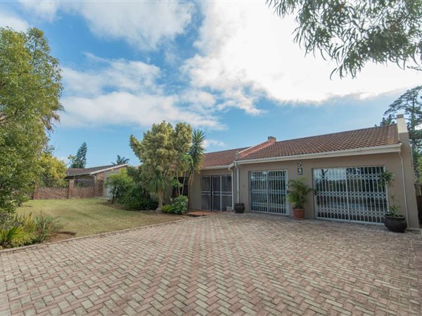 4 Bedroom House 4 Bedroom House