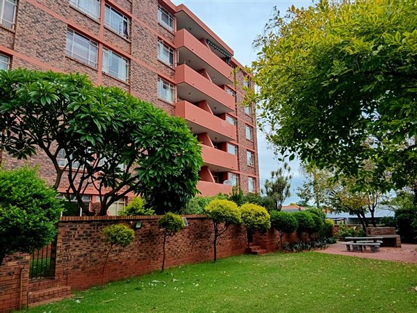 3 Bedroom Apartment 3 Bedroom Apartment