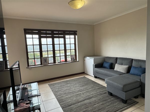 2 Bed Apartment in Upper Old Place