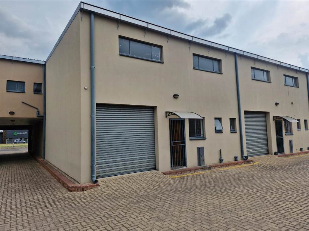 275  m² Commercial space in Klipfontein photo number 17