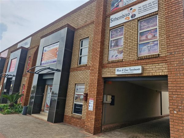 275  m² Commercial space in Klipfontein