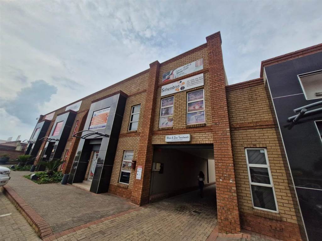 275  m² Commercial space in Klipfontein photo number 16
