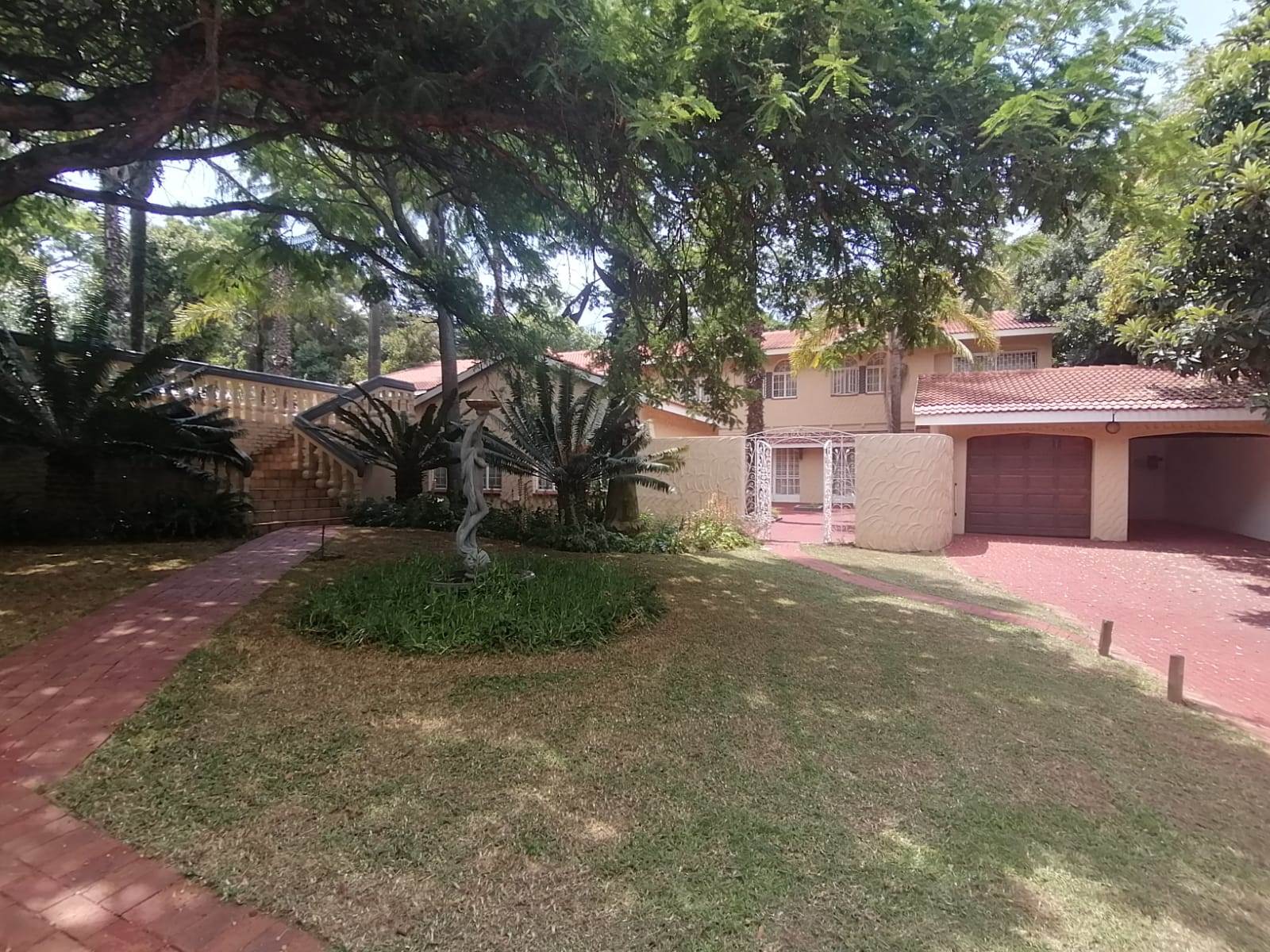 3 Bed House in Waterkloof Ridge photo number 10