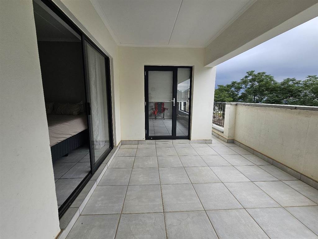 2 Bed Apartment in Kyalami photo number 18