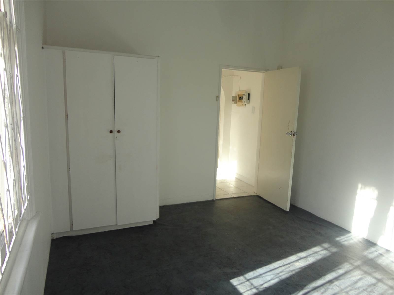 1 Bed Flat in Southernwood photo number 7