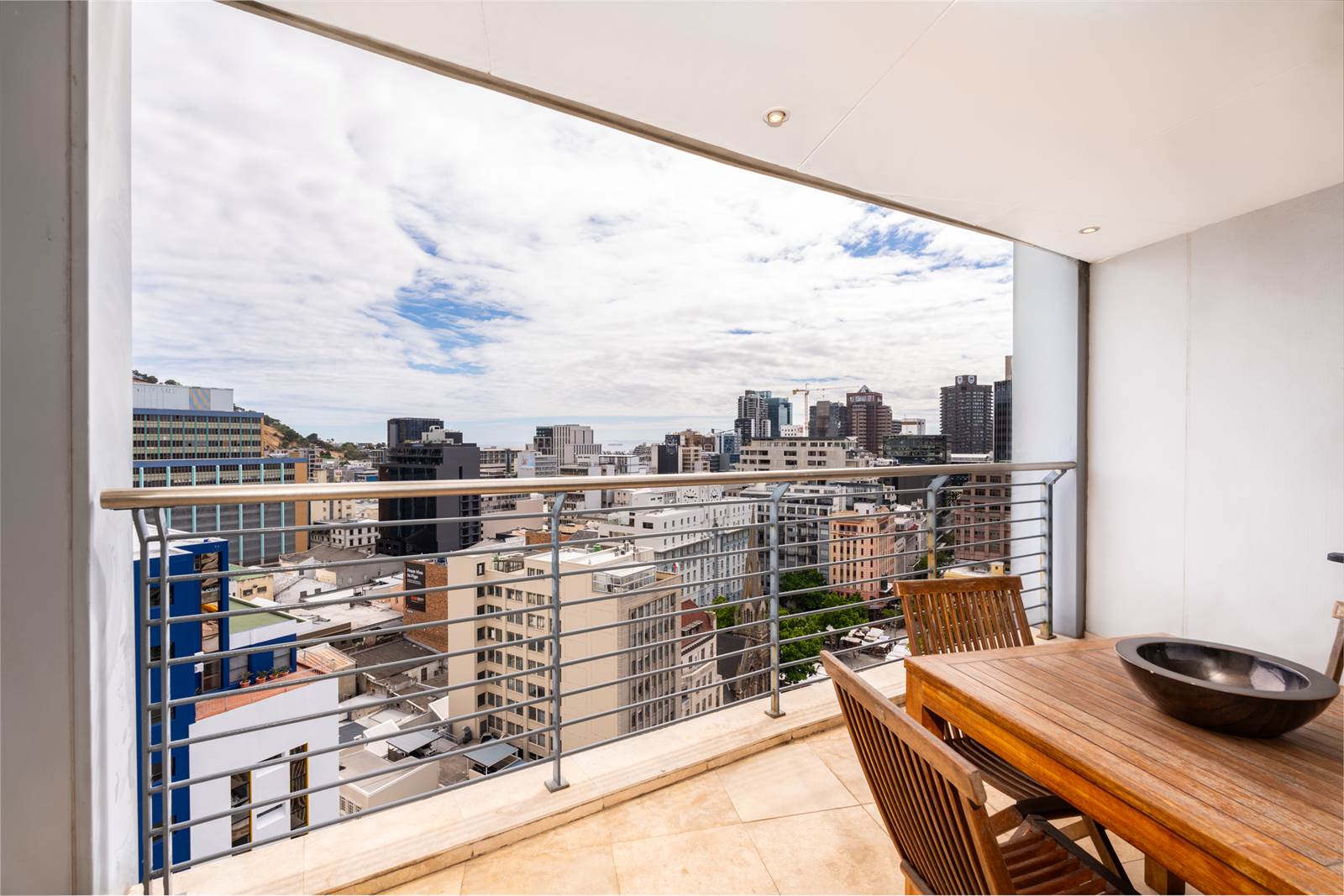 2 Bed Apartment in Cape Town City Centre photo number 14