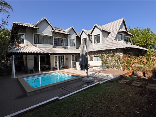6 Bedroom House